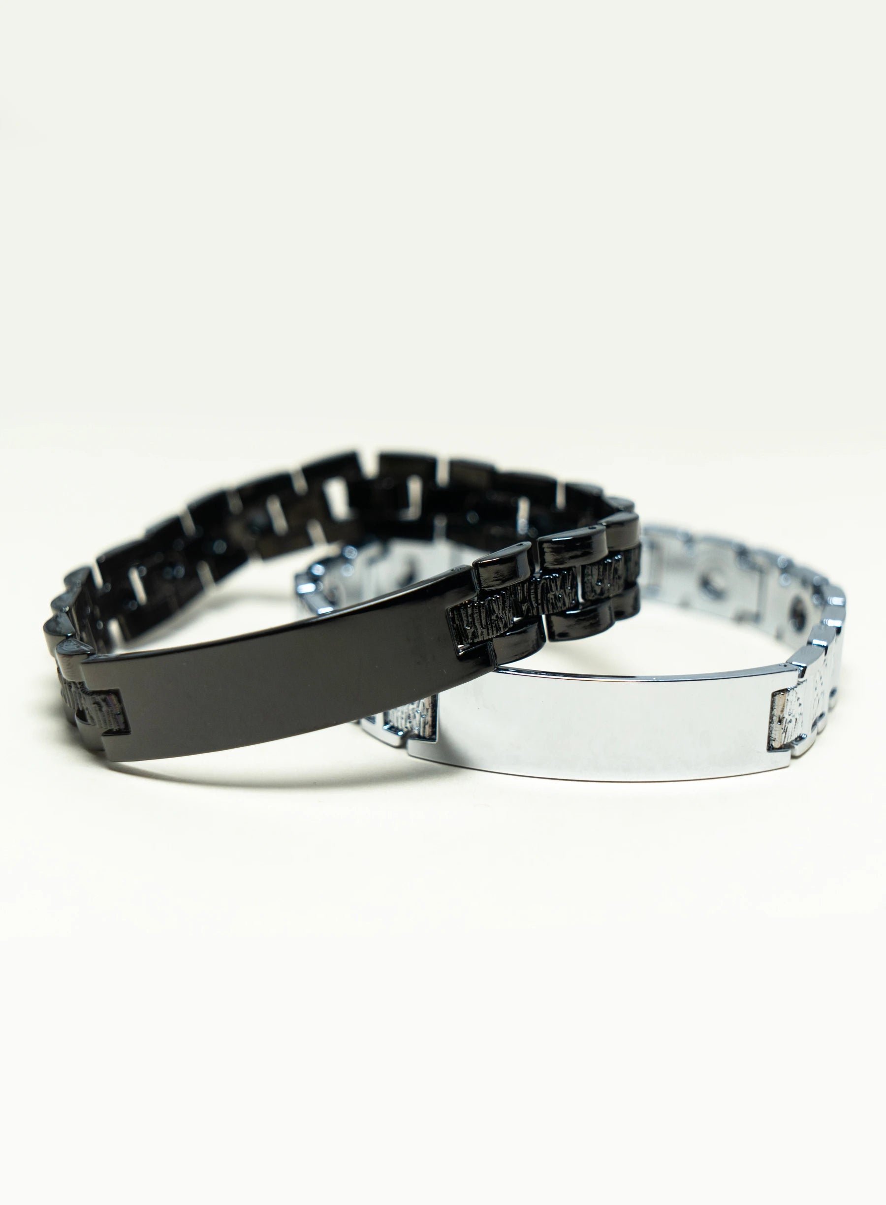 Customized Men and Women Bracelet Cuff Elegant Premium Finish Chain Bracelet
