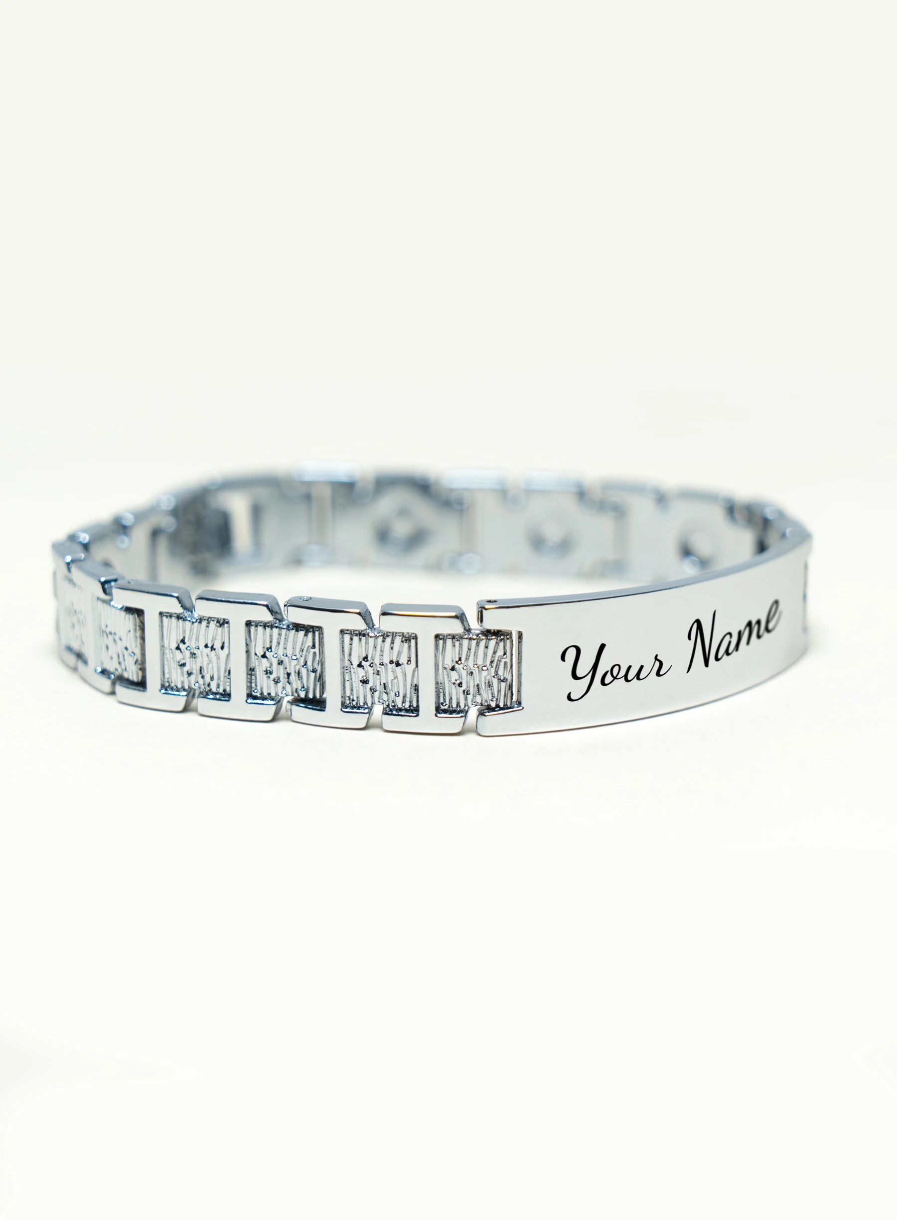 Customized Men and Women Bracelet Cuff Elegant Premium Finish Chain Bracelet